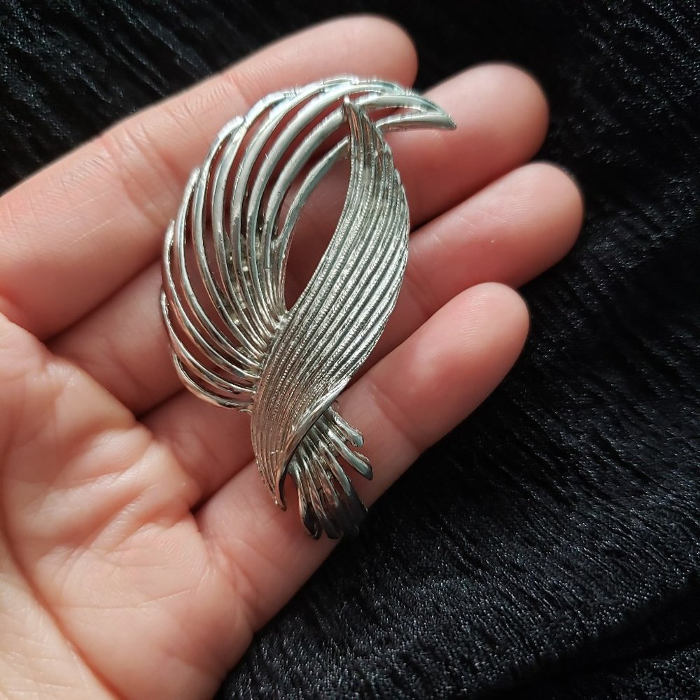 Vintage Silver Tone Abstract Pin Brooch
